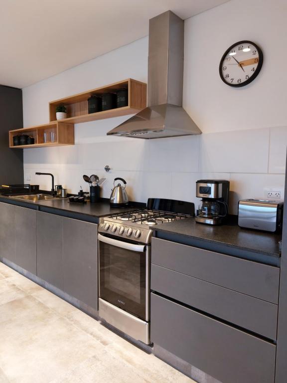 Hermosa y moderna casa a estrenar - 5