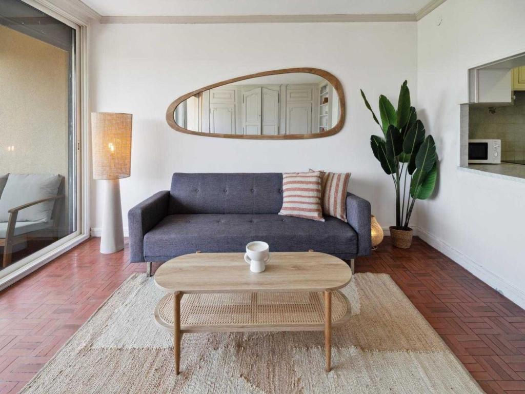 Apt 2BR 4P - Balcony & 5min to Beach Saint-Tropez - 5