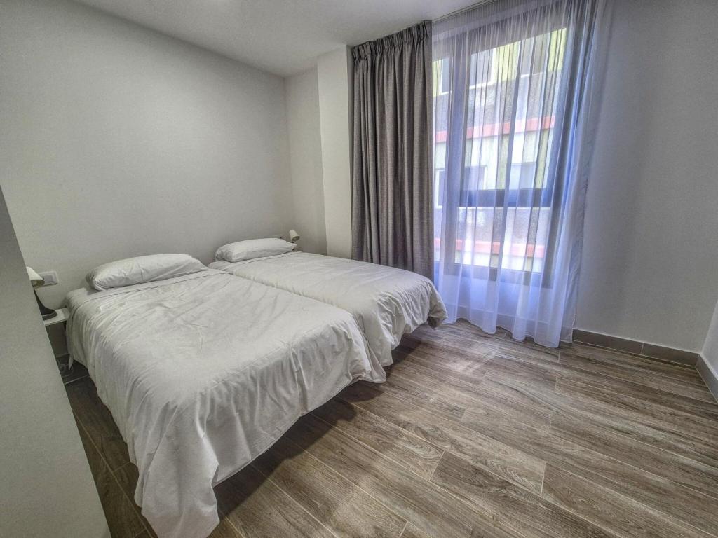 Apartment in Las Palmas by Las Canteras Beach - 4