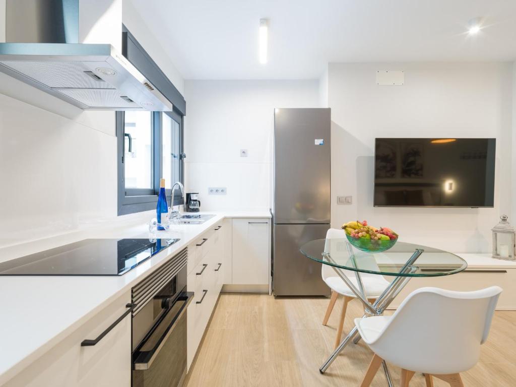 Apartment in La Isleta near Las Canteras Beach - 2