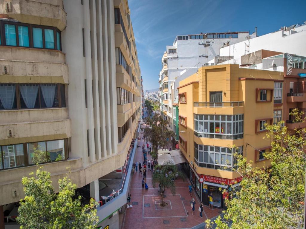 Apartment by Playa de Las Canteras Beach - 5