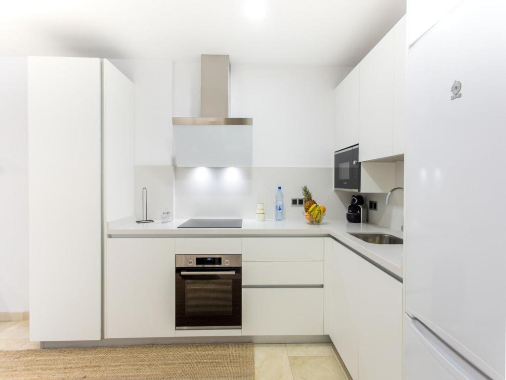 Apartment by Playa de Las Canteras Beach - 3