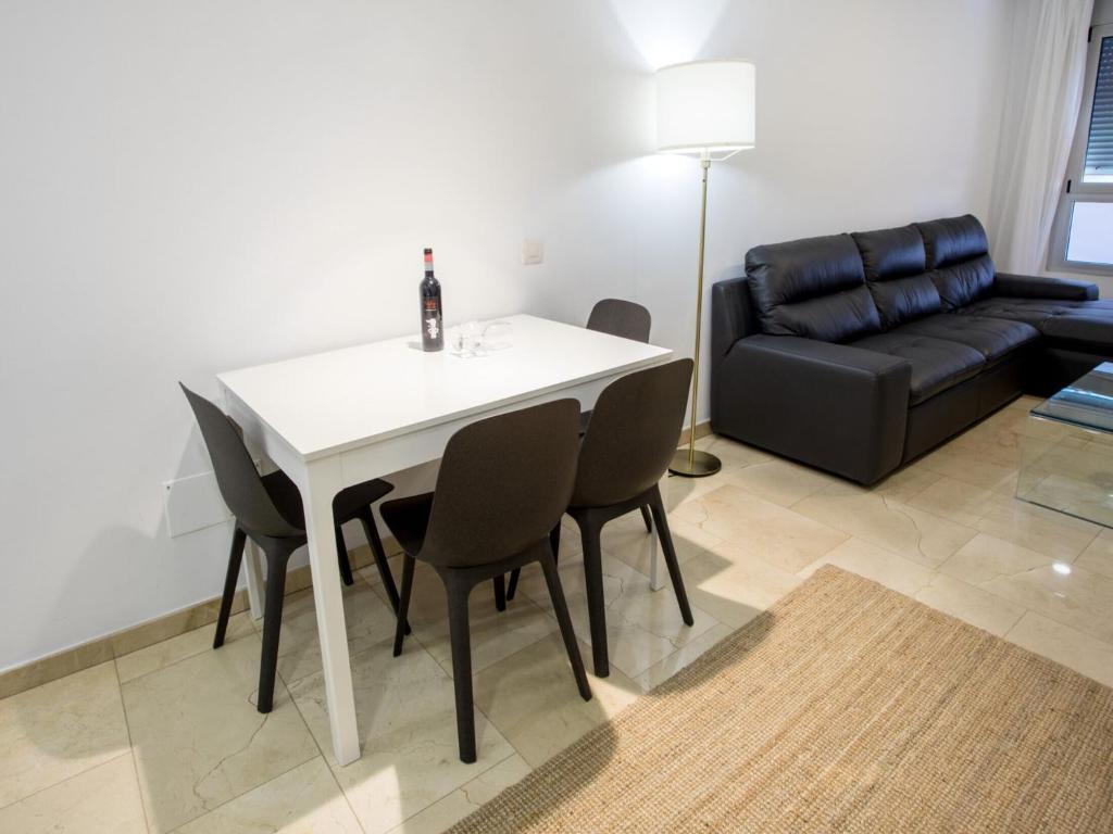 Apartment by Playa de Las Canteras Beach - 2