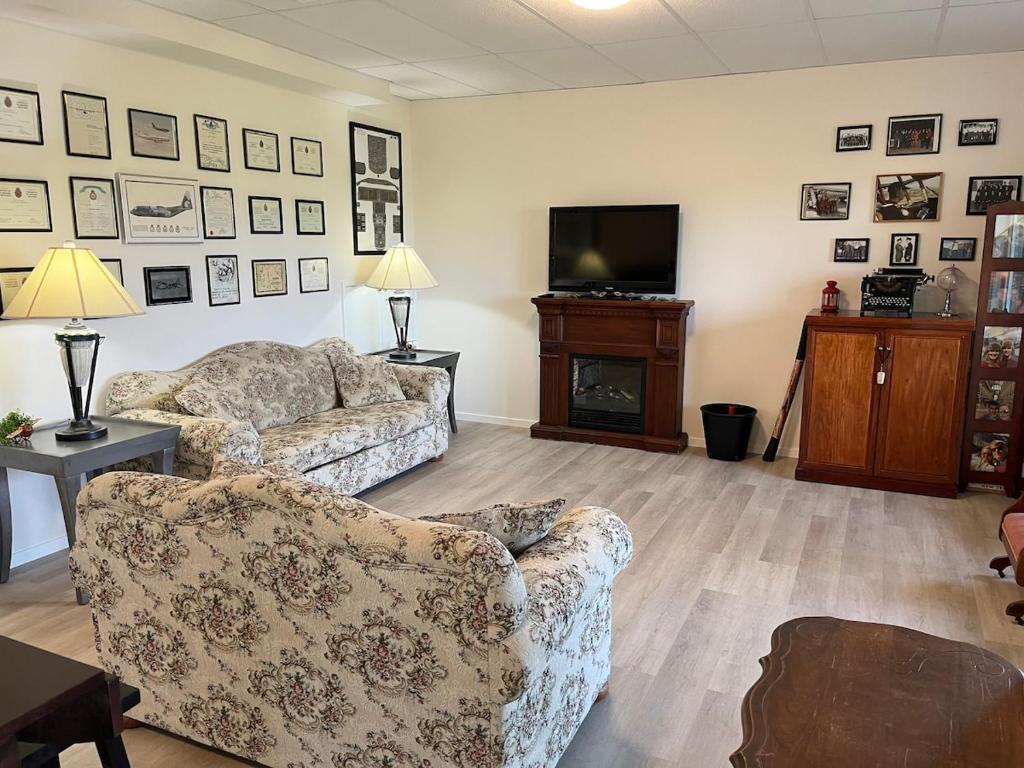 The Flight Line, Calgary