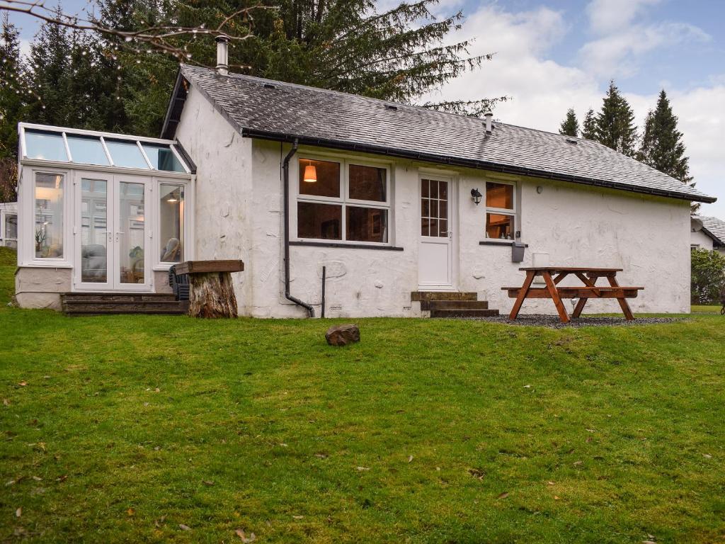 Pine Cottage, Killin