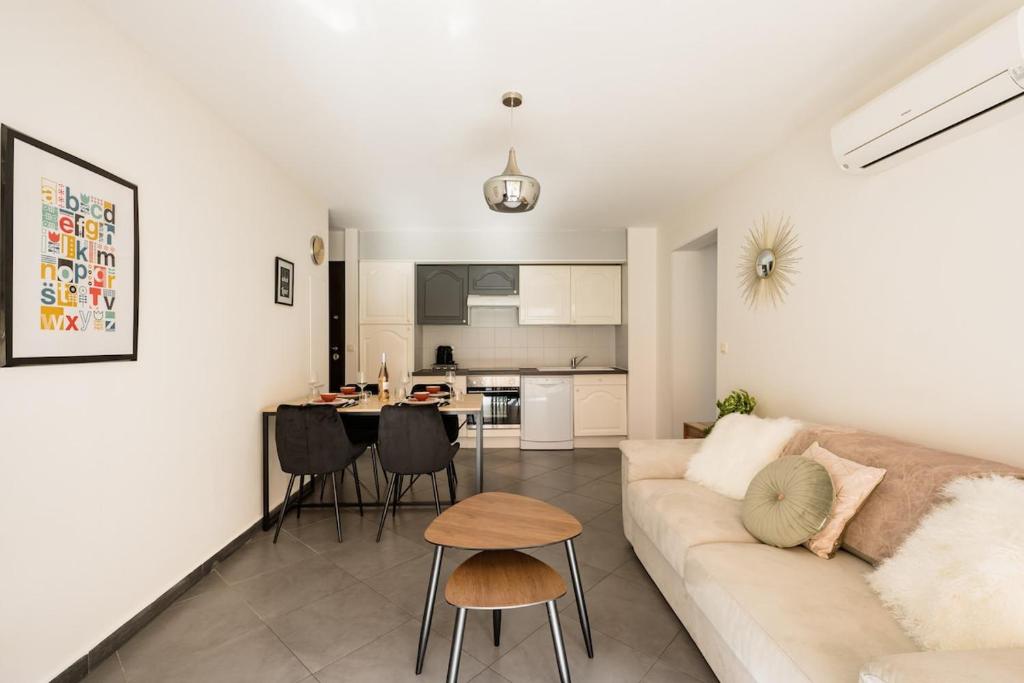Air conditioned apartment, 3 min walk to the beaches, Garage - 4