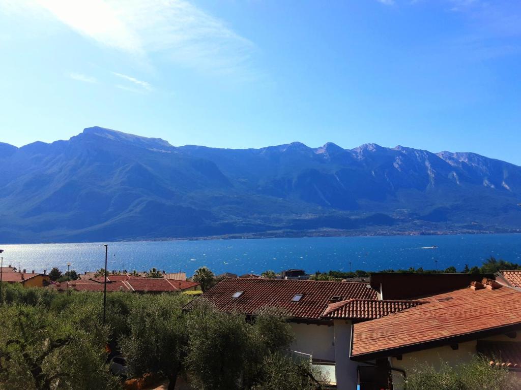 Hotel Florida — Hotel rooms in Limone sul Garda, Lombardy