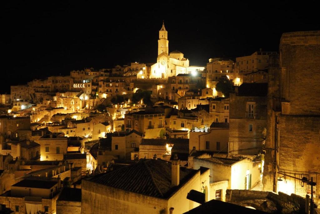 L' Infinito dei Sassi, Matera