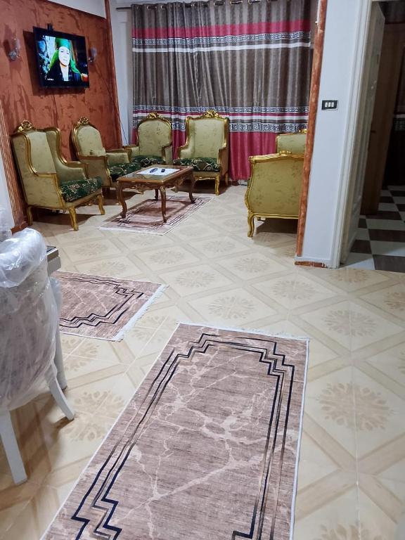 استمتع بالهواء البحري والمناظر الطبيعية Spacious Green View Apartm, Alexandrie