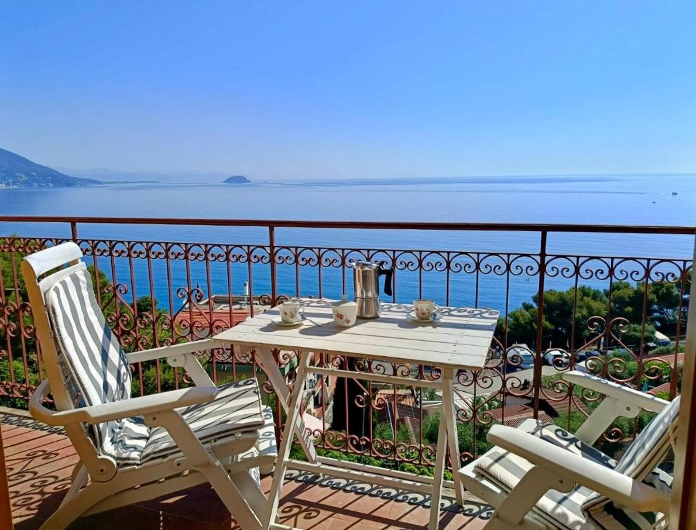 Hostdomus - Bay Apartment, Laigueglia
