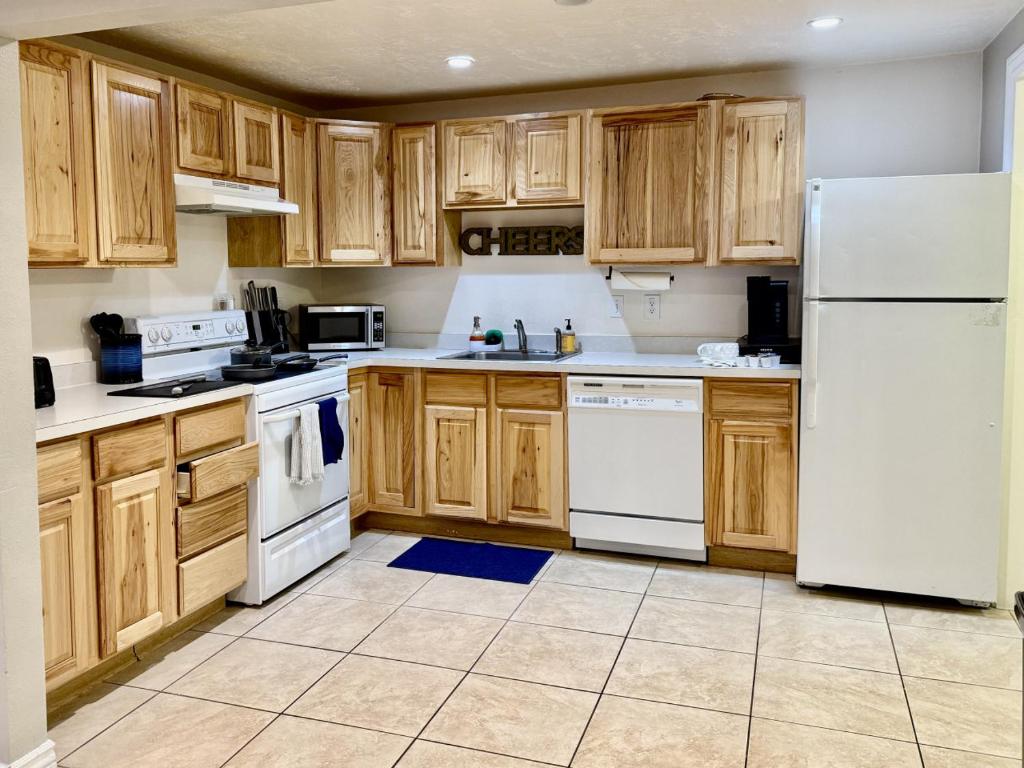 Charming Provo Home close to BYU and Utah Lake, Provo