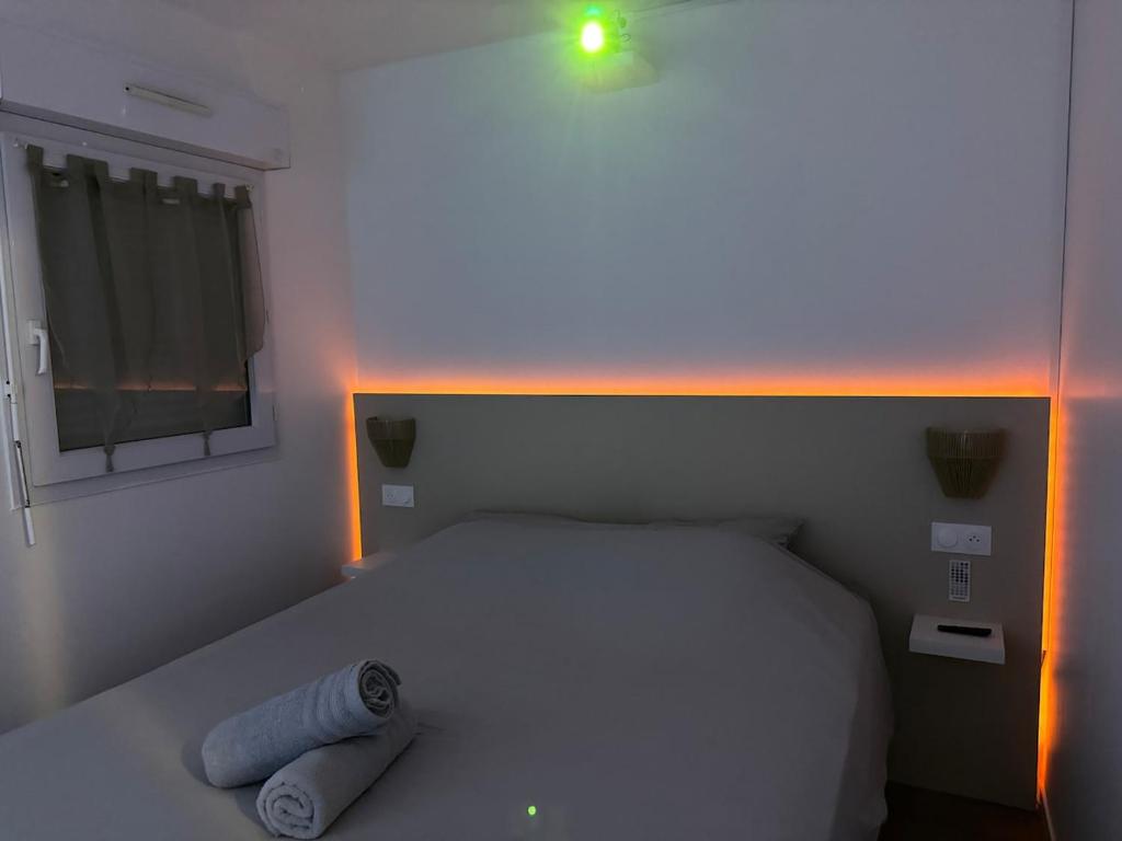 ღ Hibiscus - Terrasse, Parking, Jardin et Wifi - 4