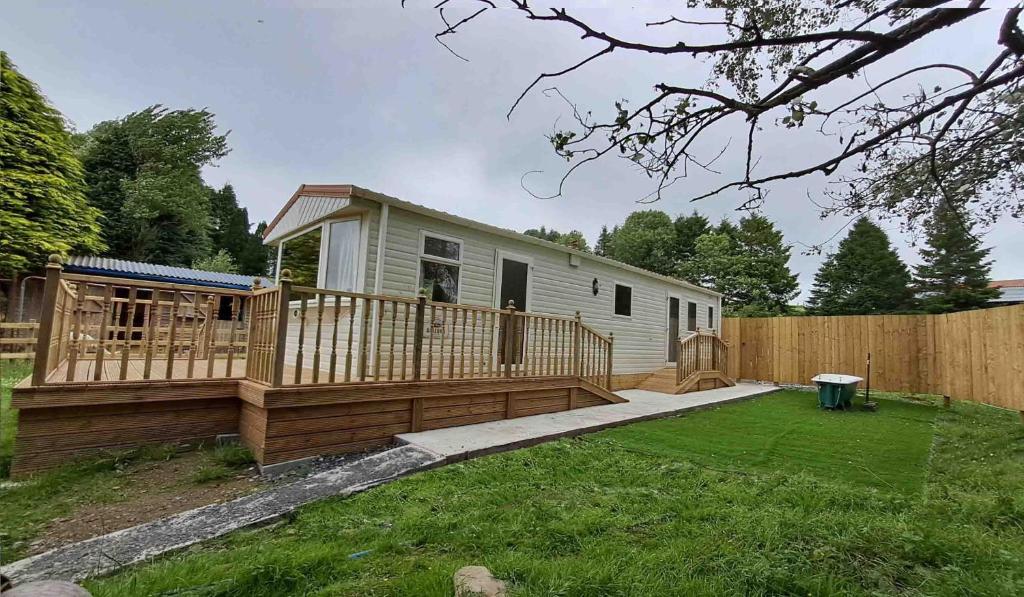 The Lookout - Park Home, Farm Park Stay, Swansea