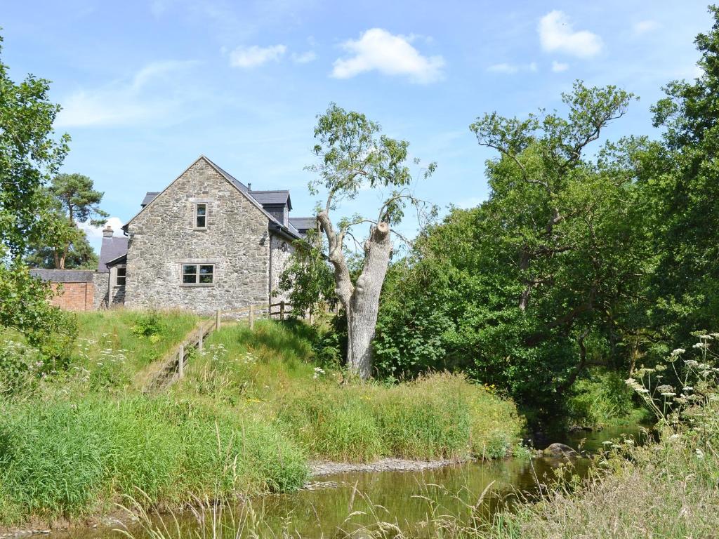 Ty Rhyd, Llanrhaeadr-ym-Mochnant