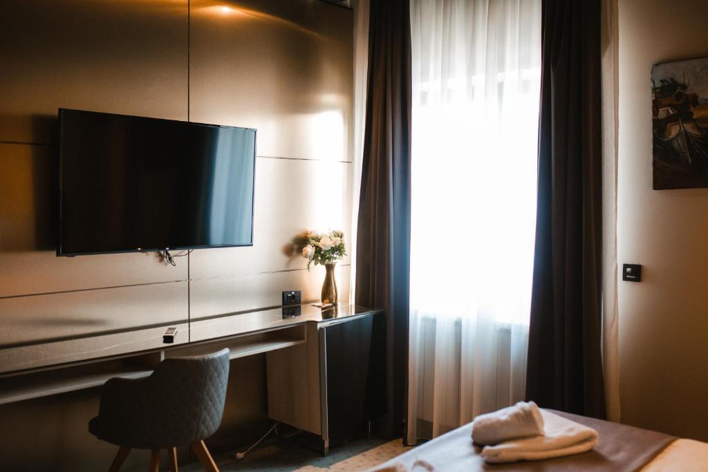 Garni Uni Elita Lux Hotel - 2