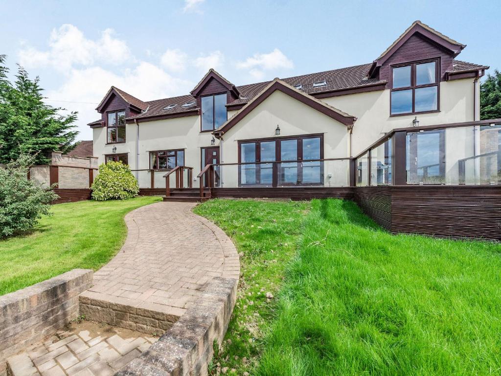 Paradise, Cinderford