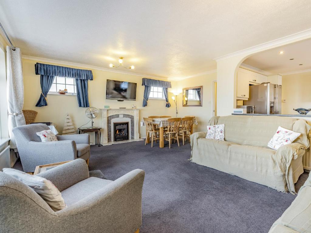 Seagrass, Greatstone