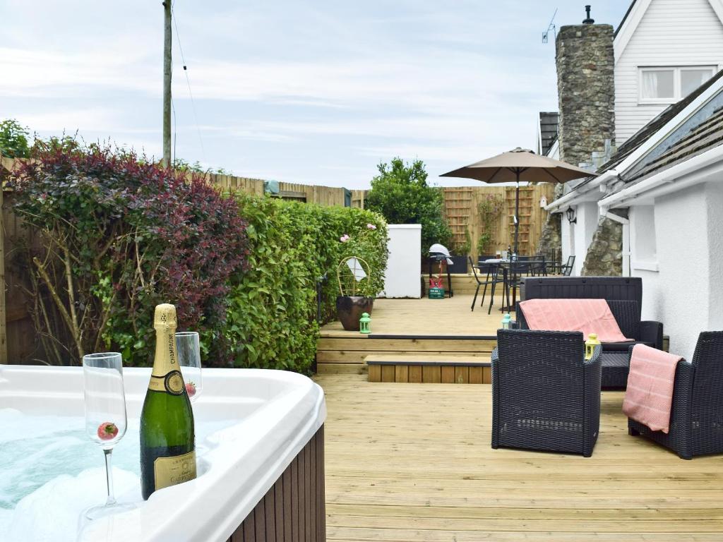 Bwthyn Bwlford, Johnston