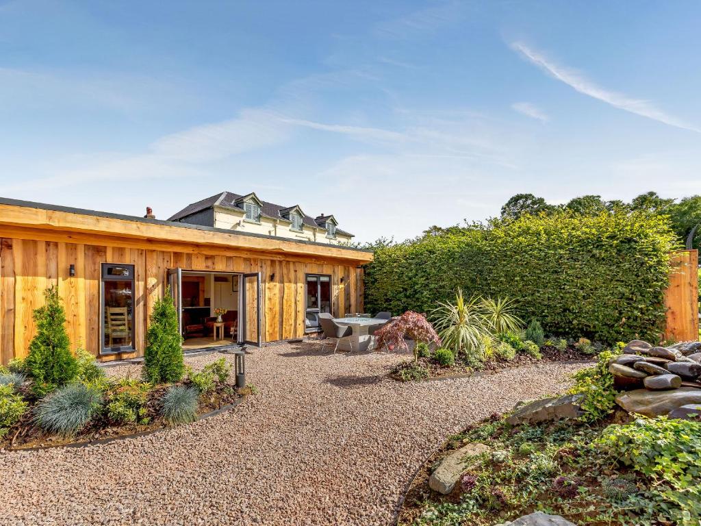 Pansi - Uk40263, Llangadfan