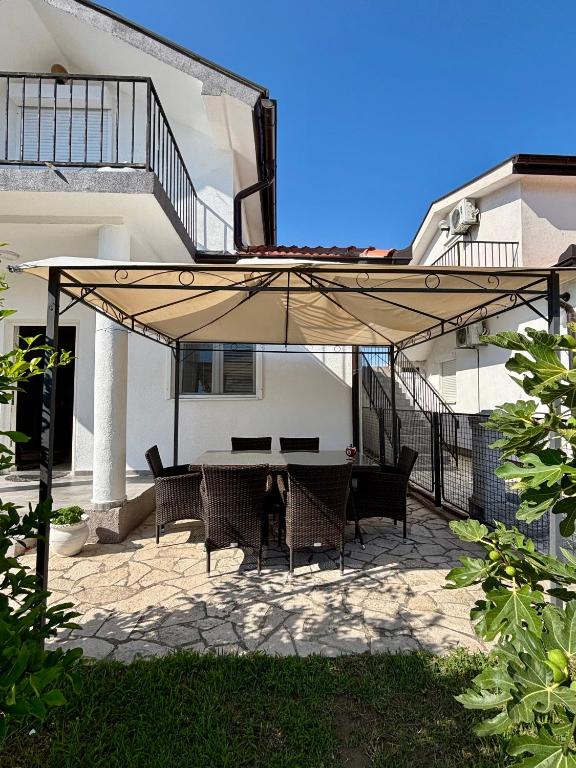 Hida Ile apartments - 2