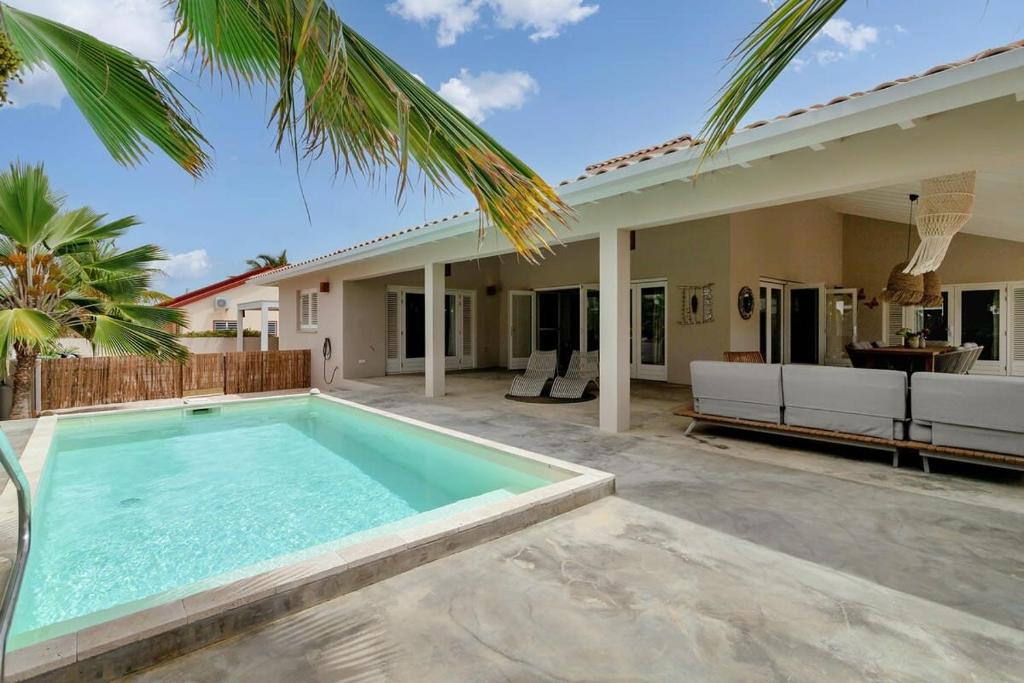 Kas Simba in Belnem, Kralendijk