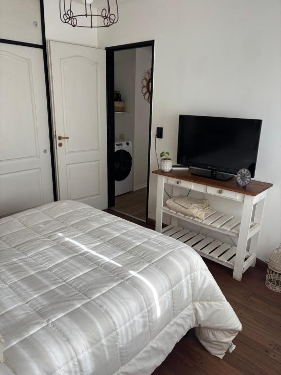 Alquilo departamento por dia. Zona castelar!!! - 4