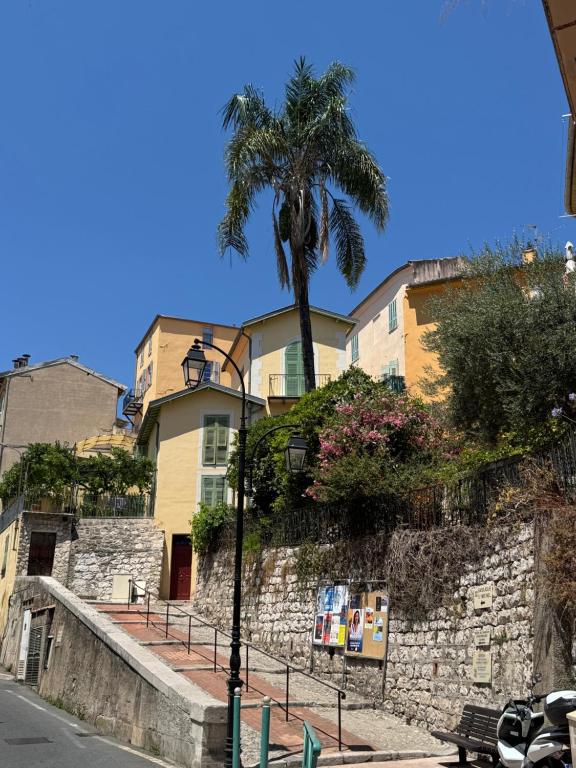 PALM RIVIERA Capucins - Vieille ville de Menton - Vue mer - 2