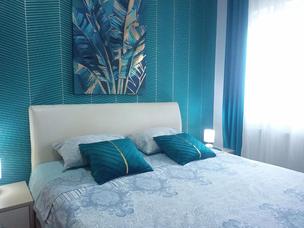 Emilia Lux Apartments - 1
