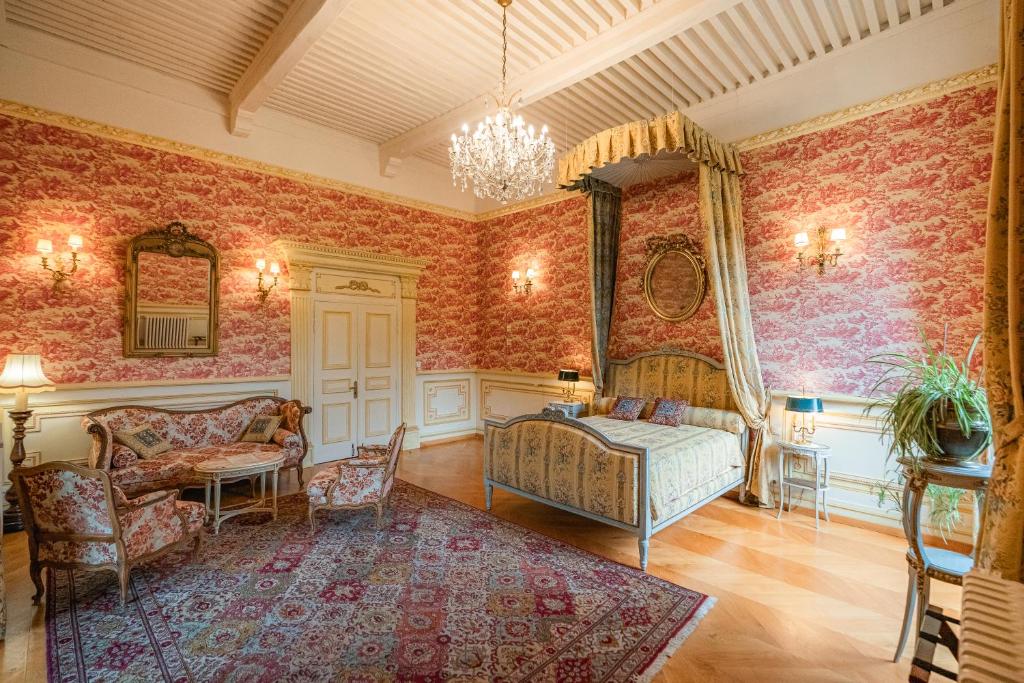 Chateau De Picomtal - 2