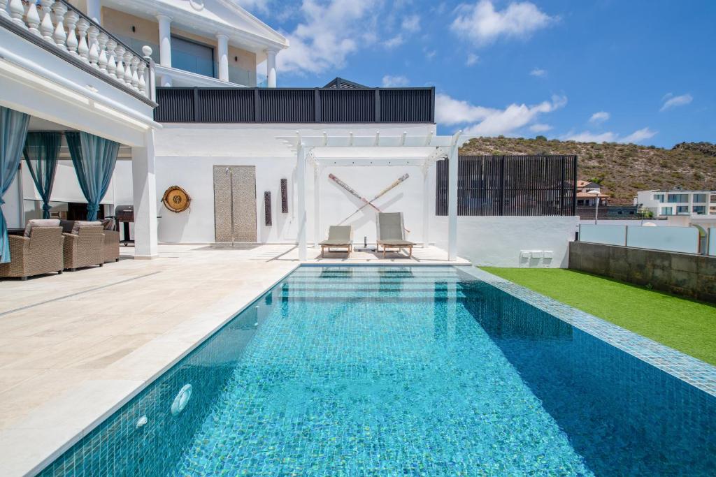 Villa Zion Tenerife with Heated Pool - 2