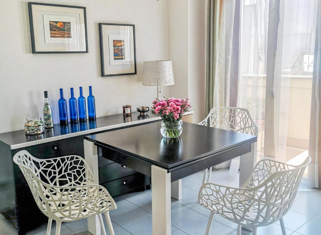 LETS HOLIDAYS Apartment 1 min to the beach 2 - 5