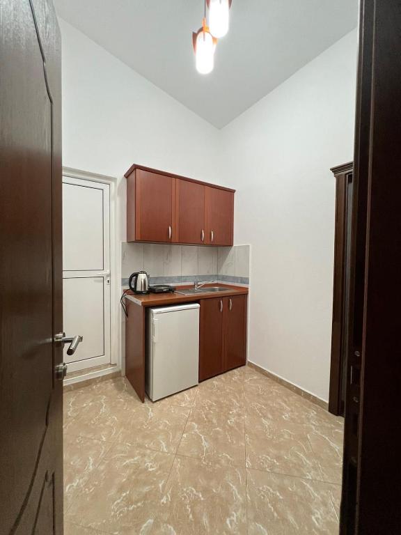 Kasneci Apartments - 5