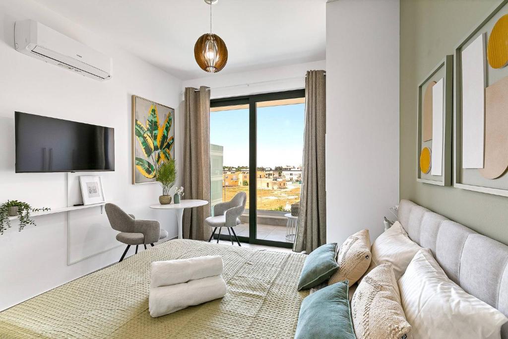 New Olive Nest + Sauna & Pool, Kato Paphos