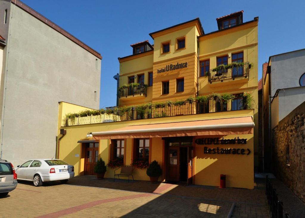 Hotel U Radnice — Hotel in Louny