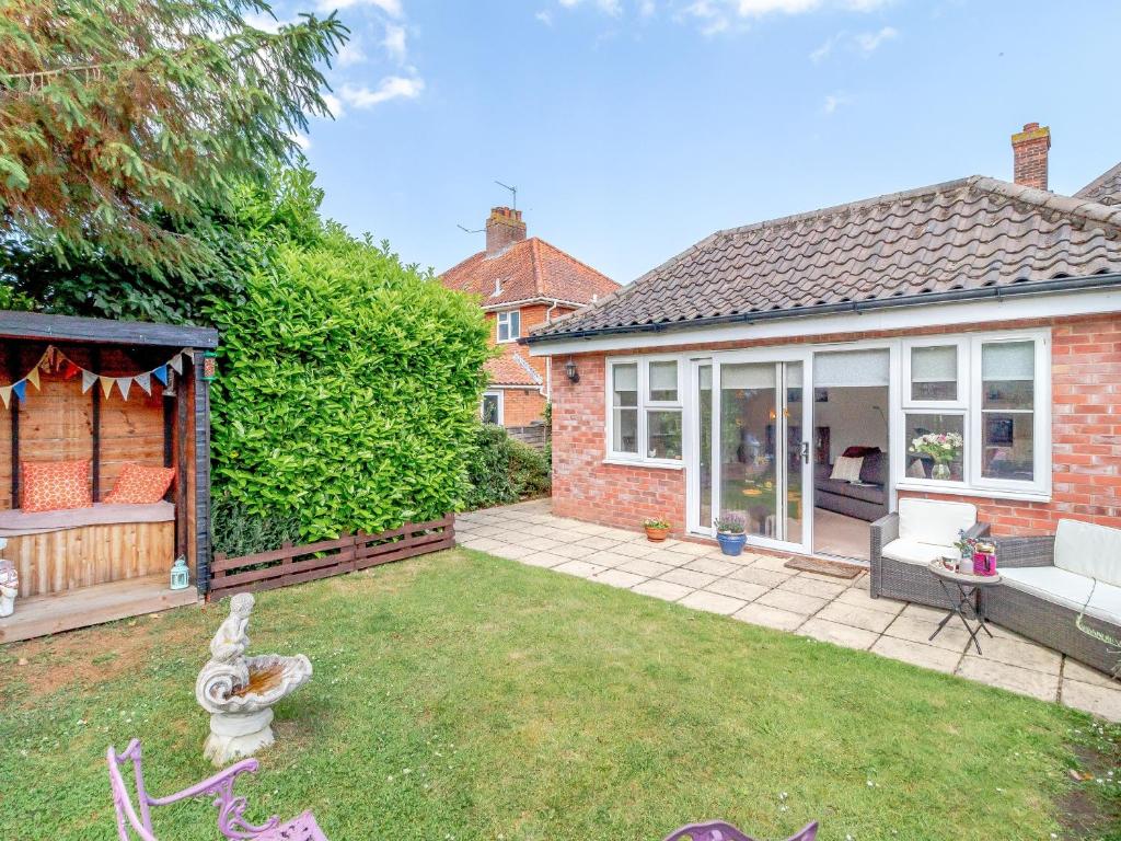 Stella's Retreat, Loddon