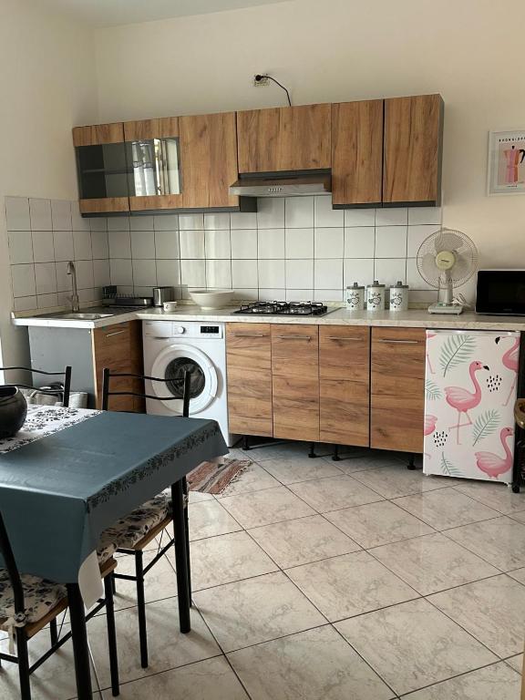 Be My Guest - 1, Bova Marina