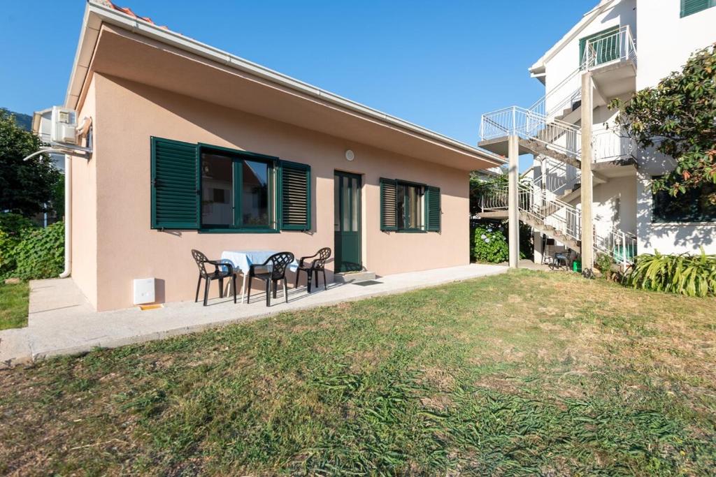Trojanovic Little House - 2
