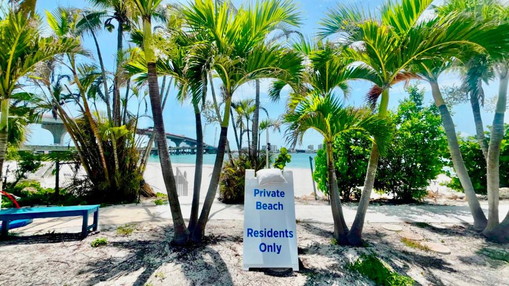 Condo at Lovers Key Beach Club, Fort Myers Beach