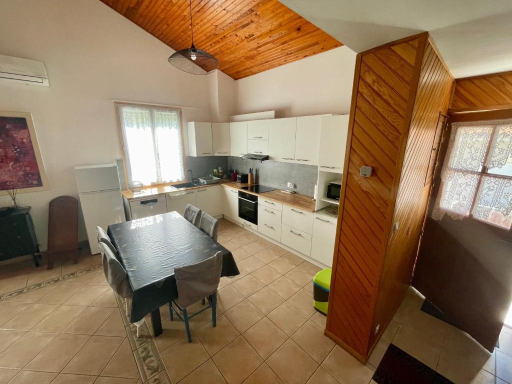 Demi maison avec terrasse et jardin 3 chambres 6 pers - 2