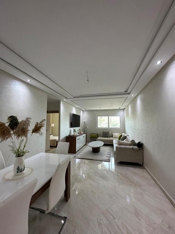 Bright & Cozy Forest View Stay, Tanger