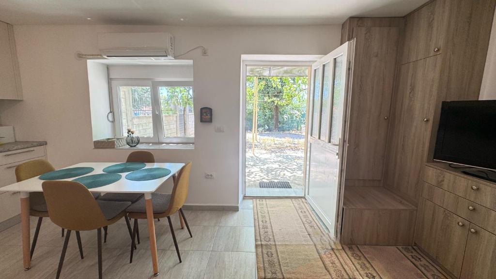 Montevine, Podgorica