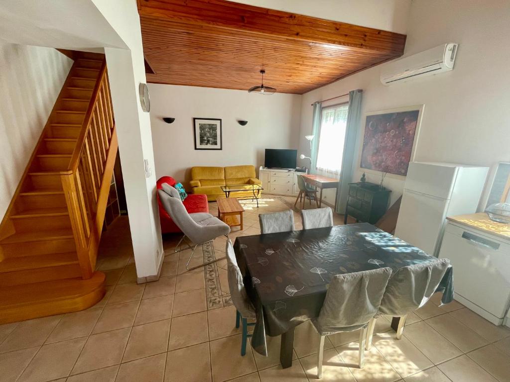 Demi maison avec terrasse et jardin 3 chambres 6 pers - 3
