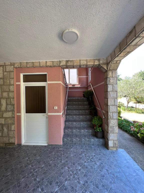 Apartmani Zlatičanin - 3