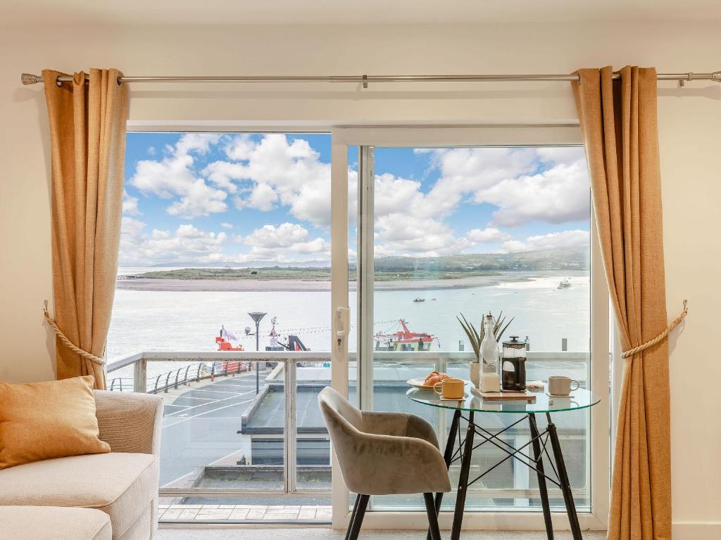 Estuary View, Exmouth