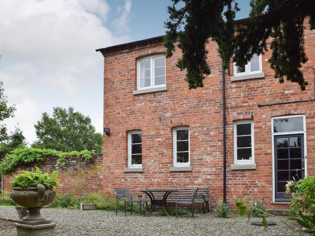 Wisteria Loft-24773, Tenbury
