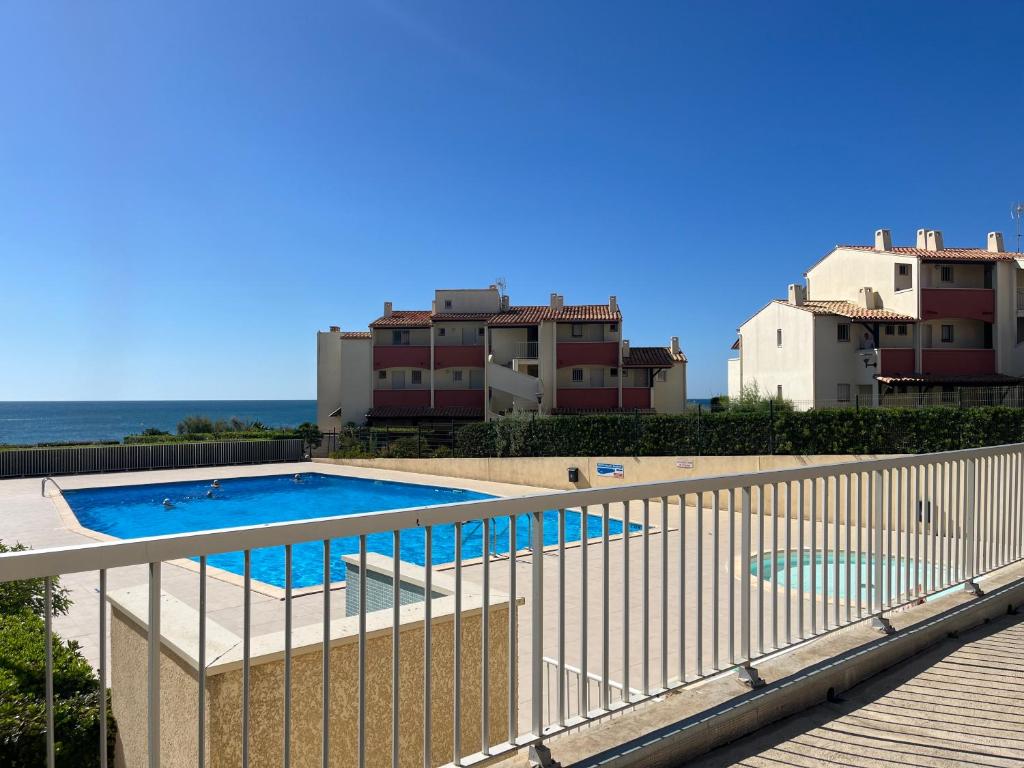 INDES GALANTES Tres joli T2 vue mer piscine Cap d'Agde - 3