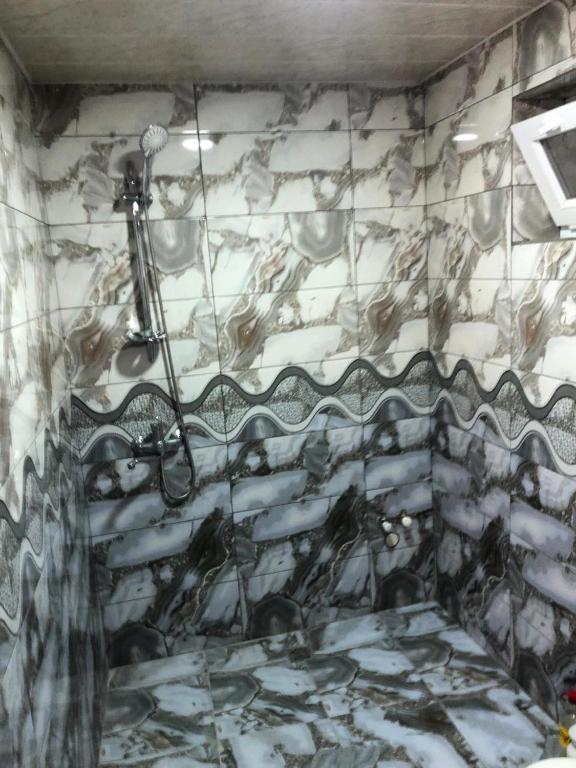 Kirayə ev, Mekhrably