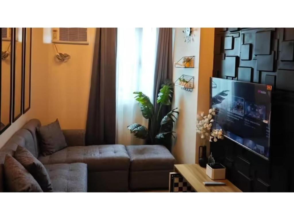 2 Bedroom Luxury Condo UnitLuxHomme, Manila