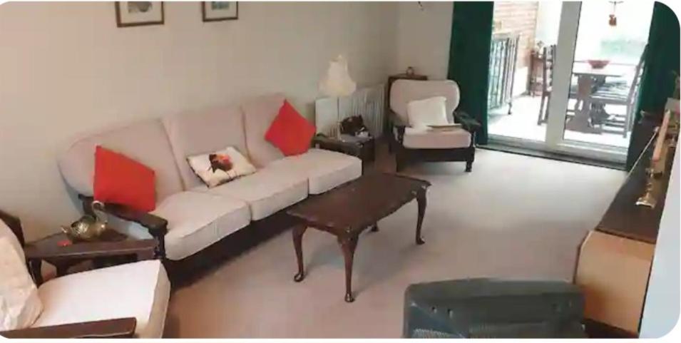 Home in Burton On Trent, Burton upon Trent