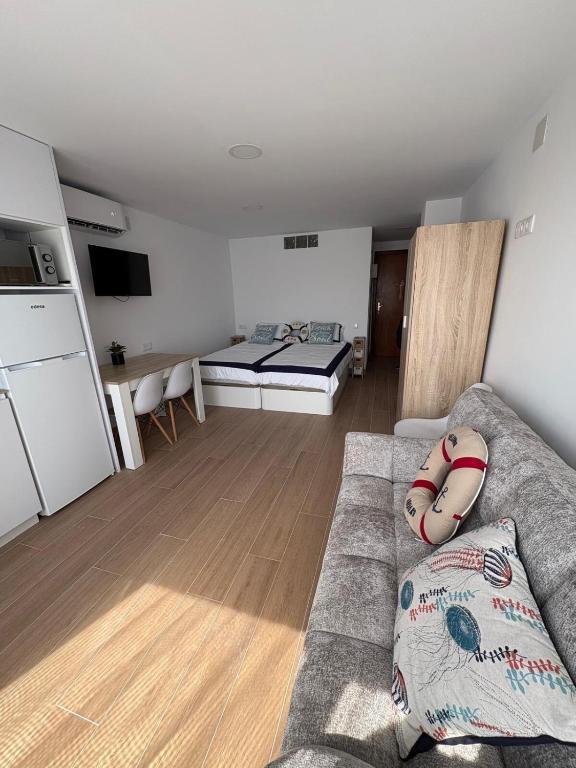 Apartment in La Pineda- Dorabeach - 4